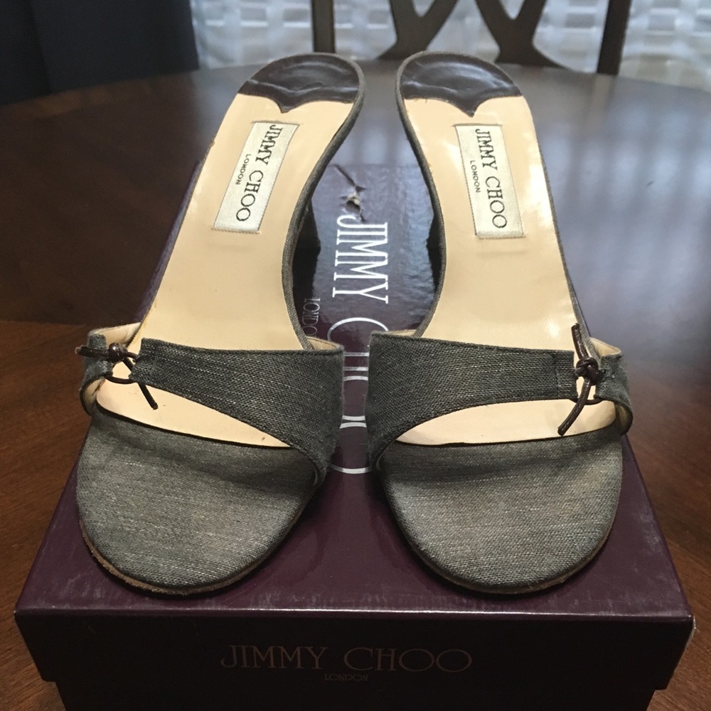 🎉HP🎊 Jimmy Choo kitten heels